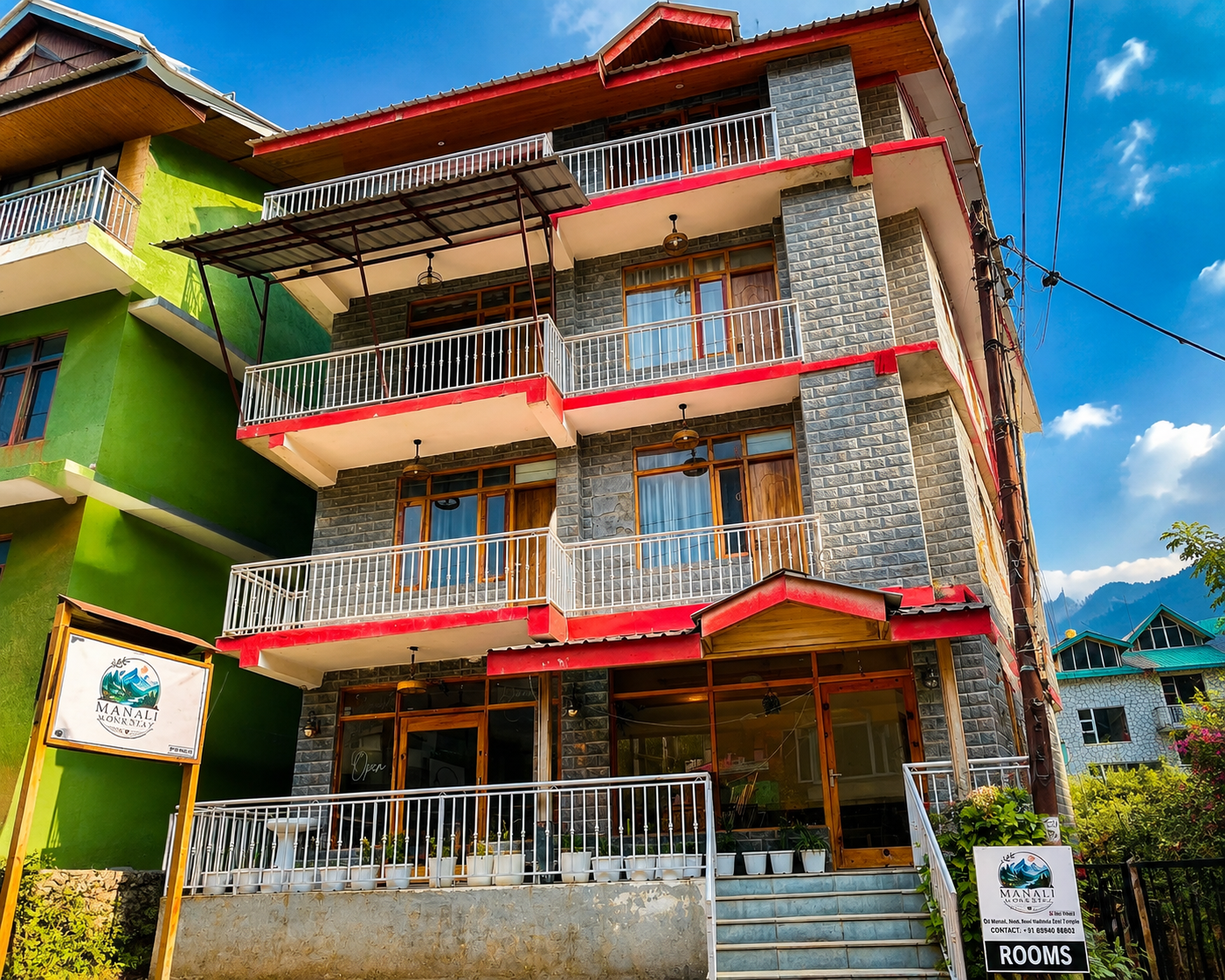 Manali Monk Stay - Cozy Himalayan Retreat